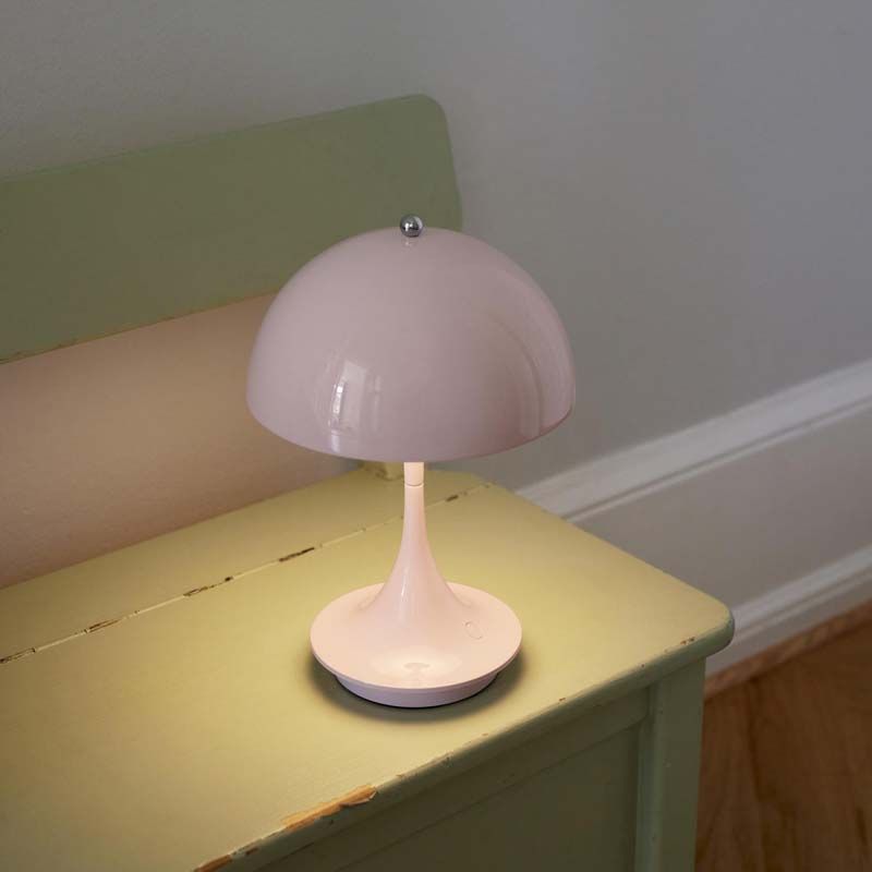 Lampe Louis Poulsen Panthella lampe de table sans fil